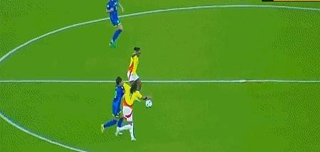 巴西女足队迎战强敌，备战全国锦标赛