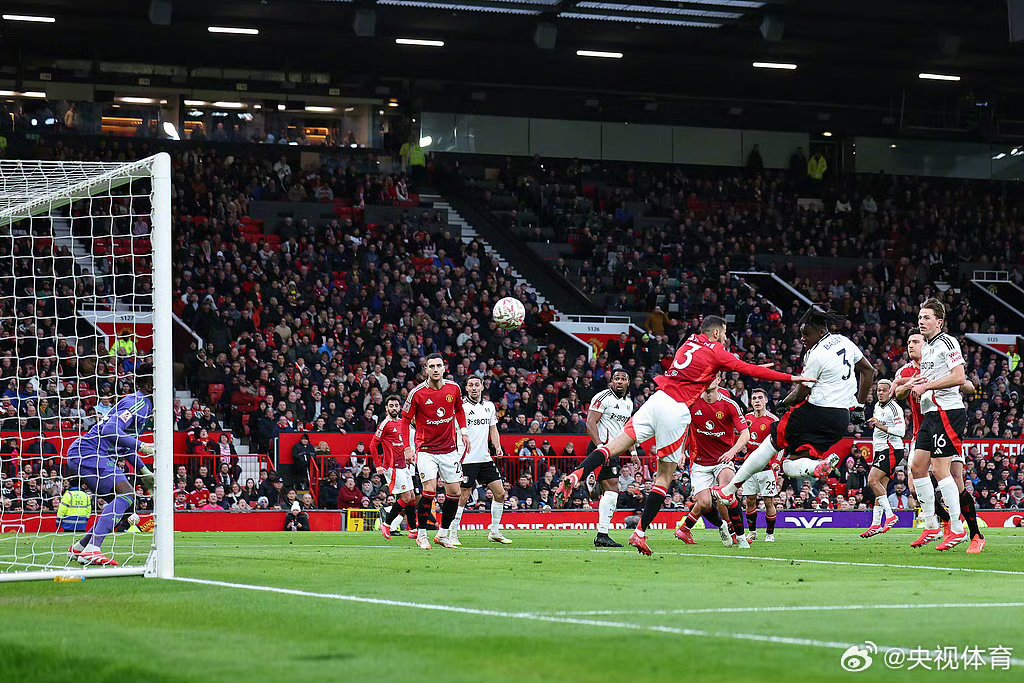 欧洲强队闪耀赛场：英格兰豪门取得胜利的简单介绍