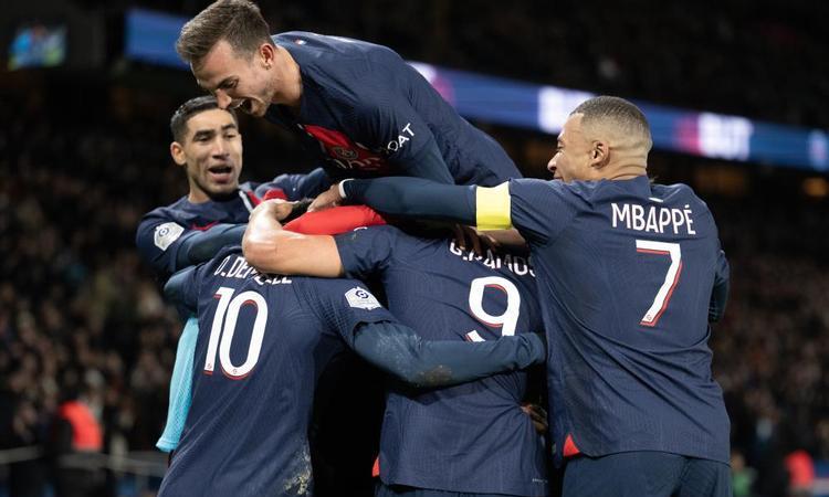 法国队大将集结，备战国际赛事士气高昂的简单介绍