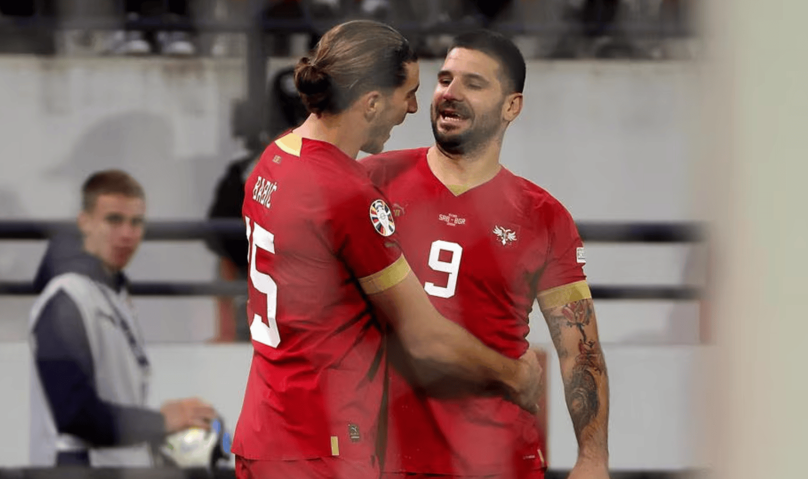 爱游戏tv-塞尔维亚惊险过关，成功晋级欧洲锦标赛