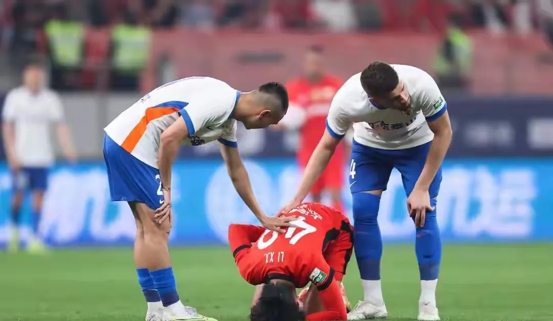 上港击败泰达,士气高昂备战下一轮比赛 上港击败泰达,士气高昂备战下一轮比赛