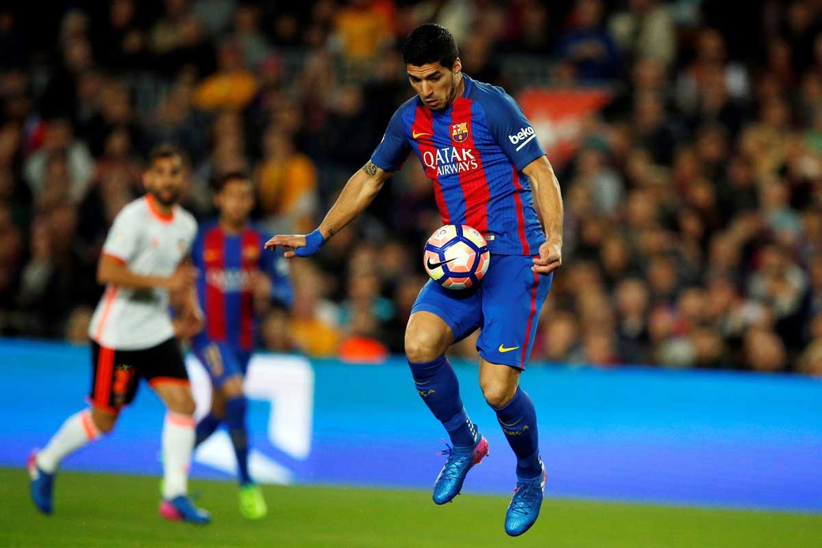 爱游戏体育-包含莱比锡红牛横扫瓦伦西亚，苏亚雷斯关键制胜的词条