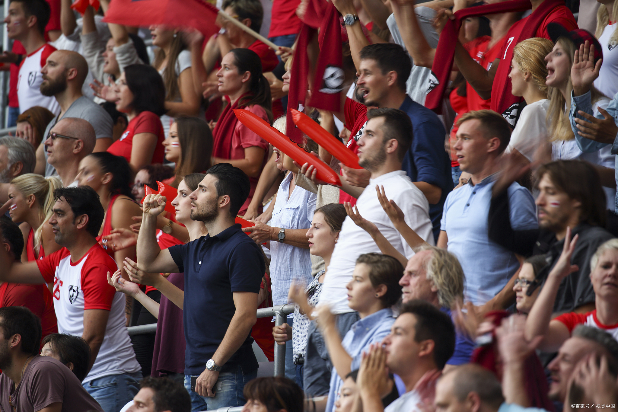 爱游戏中国-关于瓦伦西亚主场胜利，球迷欢呼连连的信息