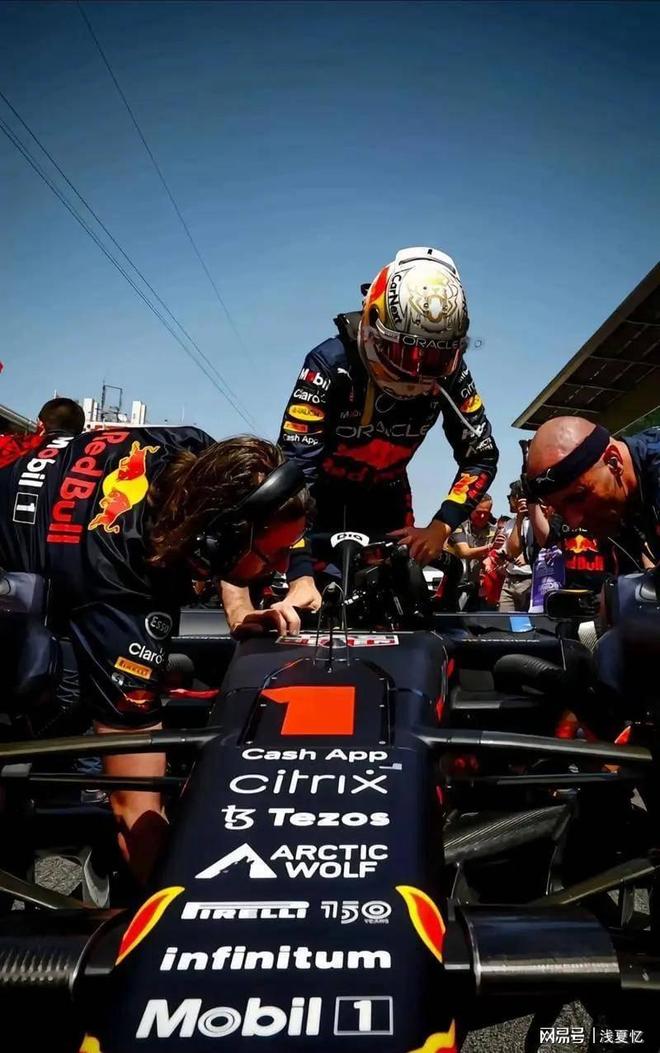 雷诺车队鏖战法拉利，维斯塔潘惊艳四座的简单介绍