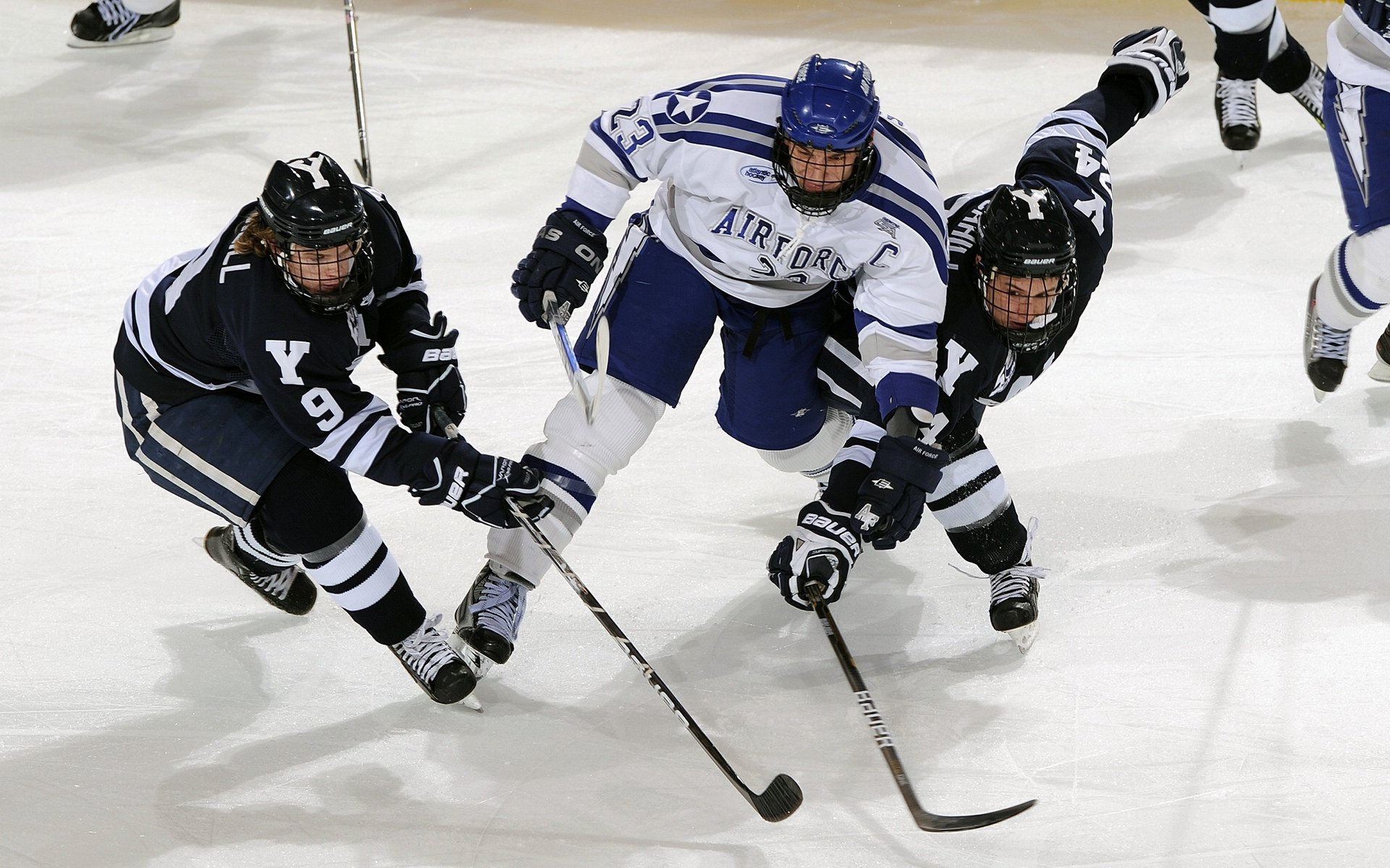 跨界巅峰,从曼联的加拿大决战到F1赛道的奥利维耶时刻